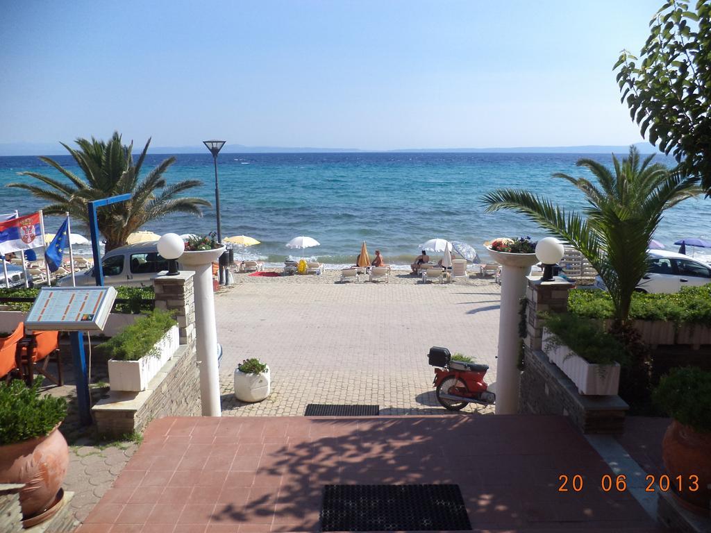 Polychrono Beach Hotel Екстер'єр фото