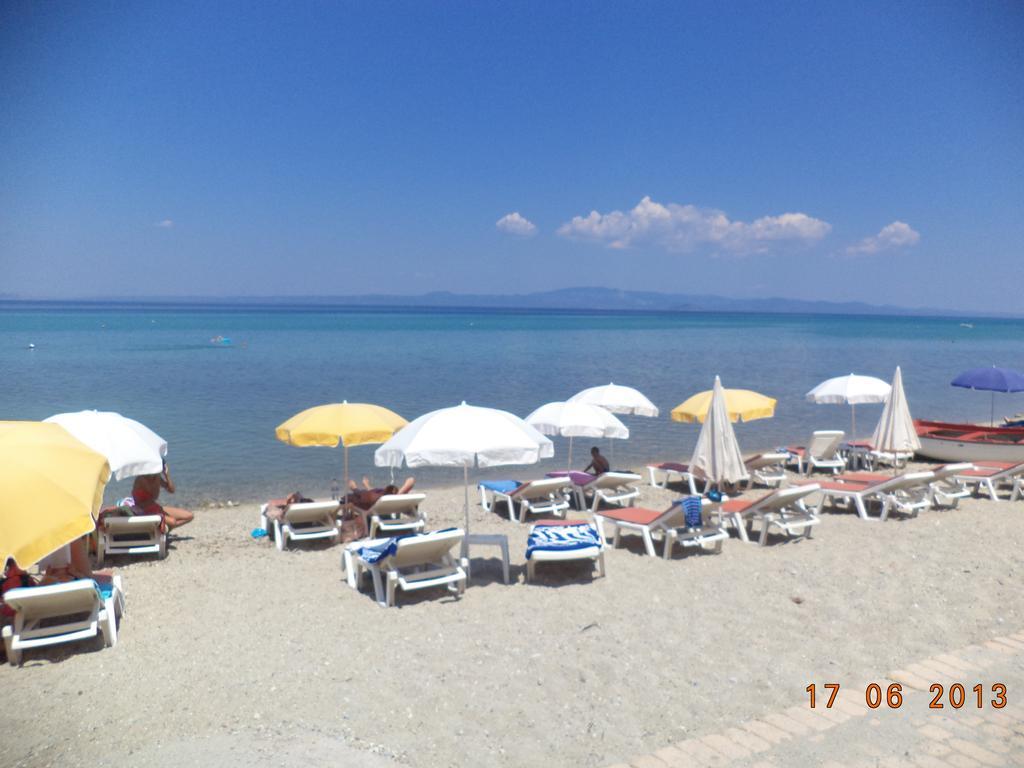 Polychrono Beach Hotel Екстер'єр фото
